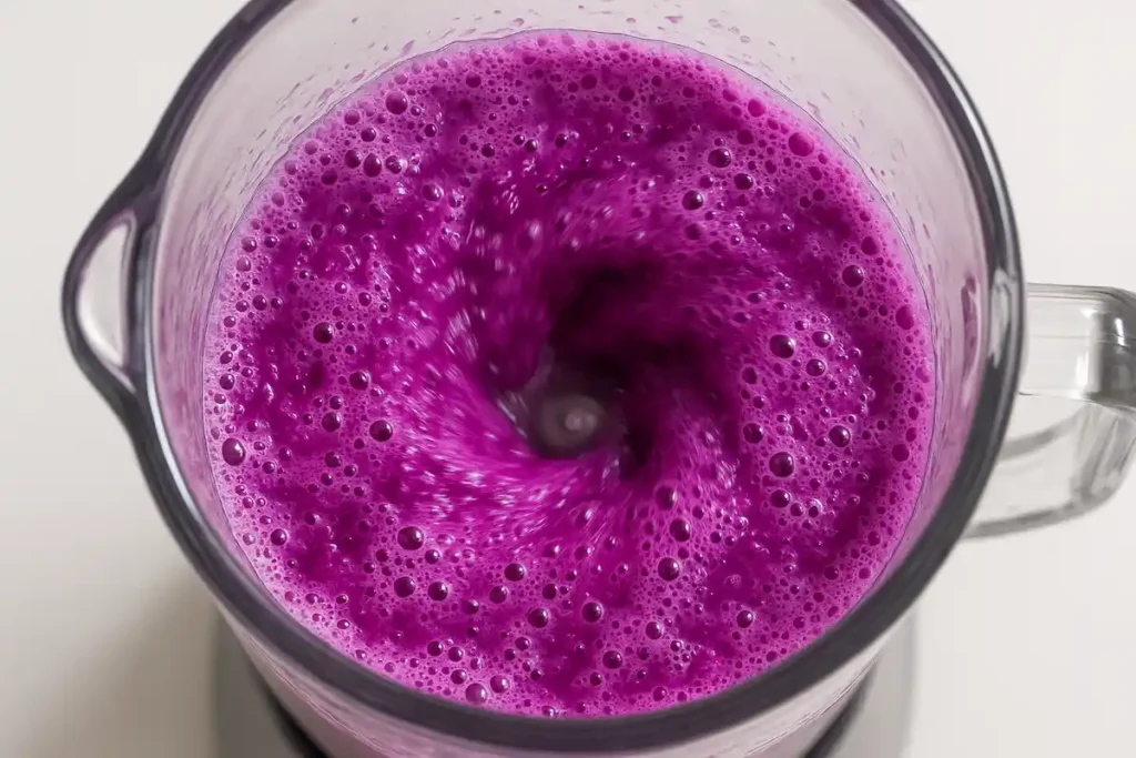 purple_cabbage_juice_blending Blending purple cabbage into juice